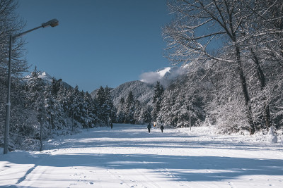 滑雪坡道和雪峰，保加利亚