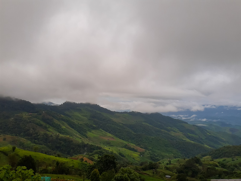 泰国北部的山景