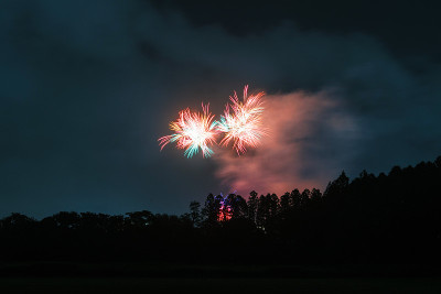 夜空的火箭
