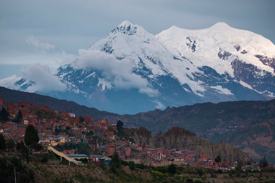 伊伊马尼山的山