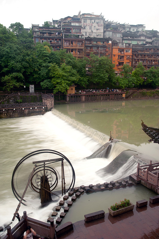 凤凰城(凤凰古城)。