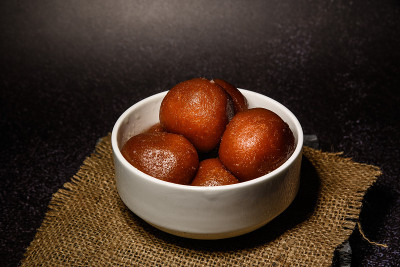 印度传统特色甜品Gulab Jamun