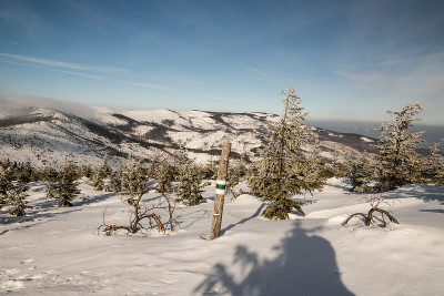 在波兰的Beskid Slaski山和Skrzyczne山的冬天