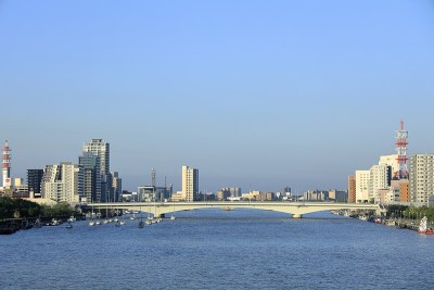 Shinano河和景观的新泻，日本