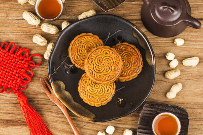 月饼，中国的中秋节食品。