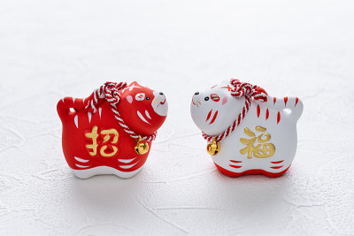 日本新年和中国新年的祝福