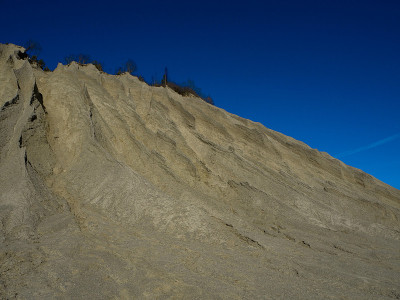 白沙之山
