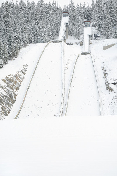 加拿大惠斯勒附近的跳远滑雪坡道
