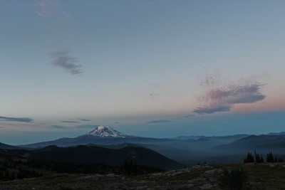 亚当斯山