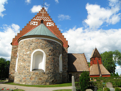 令人惊叹的Gamla Uppsala Kyrka(老教堂)和钟楼