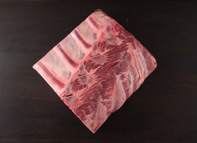 点胸肉，生牛肉胸肉。胸肉平切，生牛肉胸肉
