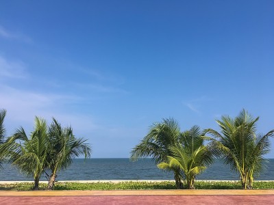 普兰布里海滩
