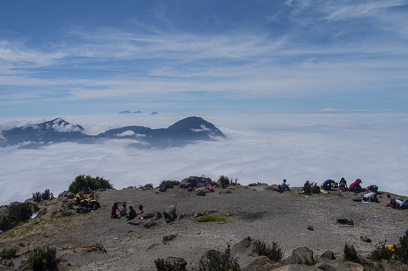 美丽的乡村景观在火山圣玛丽亚与岩石