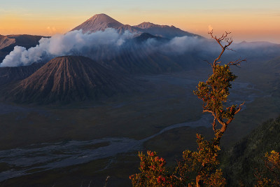 印度尼西亚鸠农布罗莫火山