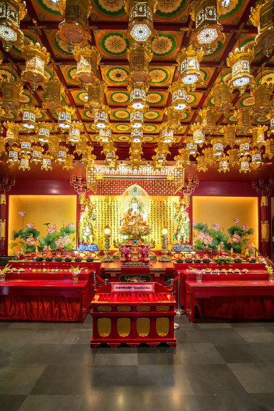 新加坡华埠的佛牙舍利寺