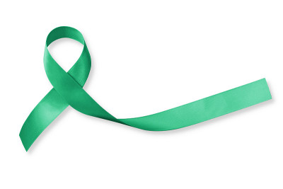 Kelly green awareness ribbon孤立白色背景为胆囊、胆管癌，全国防癌月