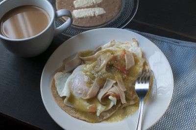 墨西哥菜，早餐是墨西哥煎蛋饼