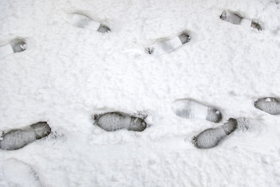 脚印在雪地