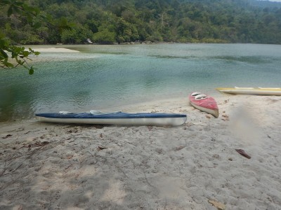 岗岛的泻湖