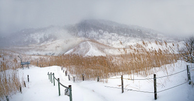 徒步前往著名的北海道火山——臼山