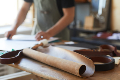 Leathermaking车间背景