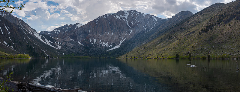 囚犯湖白天全景