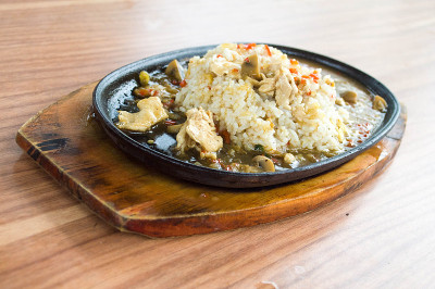 热盘鸡饭