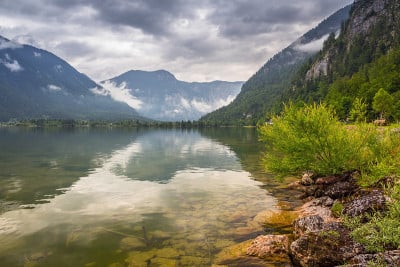 阿尔卑斯山哈尔斯塔特湖的风景
