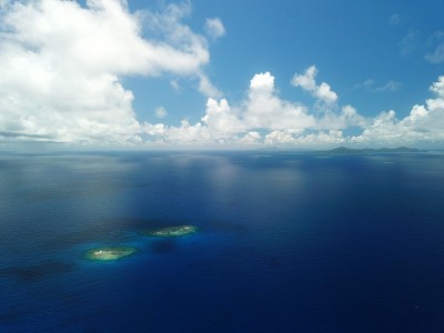 环礁的边缘和沙天堂在Truk泻湖，Chuuk