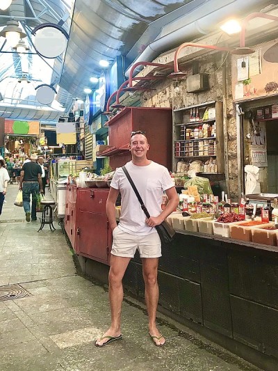 一个充满活力的市场在以色列耶路撒冷。