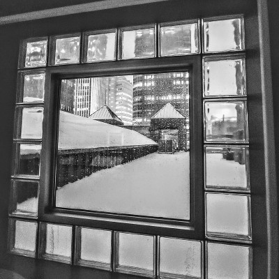 雪和广场。