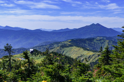 初秋的时候，在井驹武山上看到的上武山