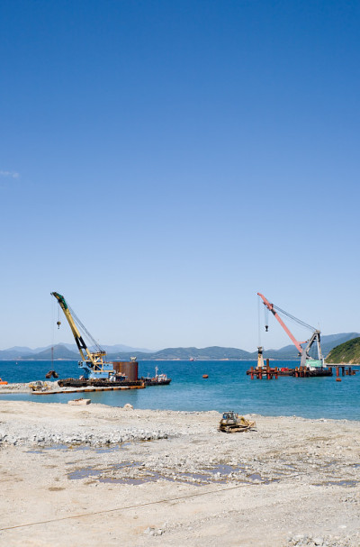 新建海港