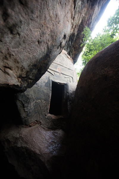 布基纳法索的Troglodyte村