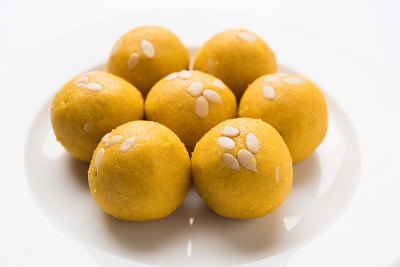 一种印度甜食，叫做Besan Laddu