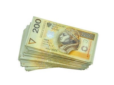 钱200 PLN