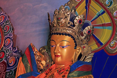 佛教神像在寺庙，特写照片