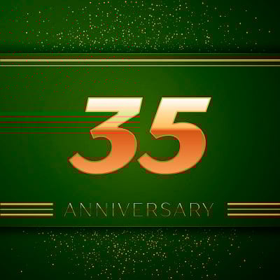 现实的三十五周年35周年庆祝标志。绿色背景上的金色数字和金色五彩纸屑。彩色矢量模板元素为您的生日派对
