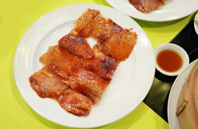 锅饼烤鸭。中国最著名的菜肴。