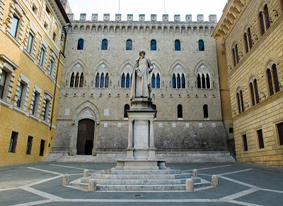 是班尼迪尼岛和帕尔帕松团子的象征Siena