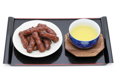 传统的日本小吃，Karinto饼干