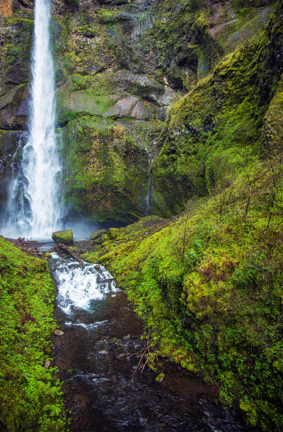 风景优美的俄勒冈州Waterfallls