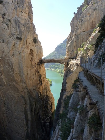 马拉加省乔罗峡谷的皇家步道 (El Caminito del Rey)