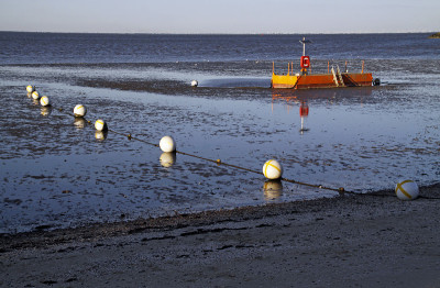 Cuxhaven-Grimmershörn附近的退潮游泳区
