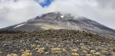《指环王》、《末日火山》电影的拍摄地点是新西兰的汤加里罗阿尔卑斯山