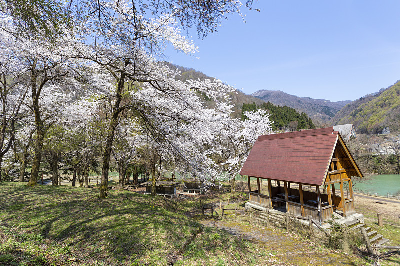 世界遗产富山县的野仓山村