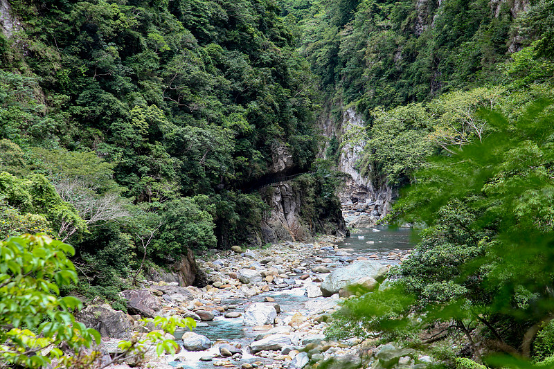 台湾花莲太鲁阁公园碧水河景。