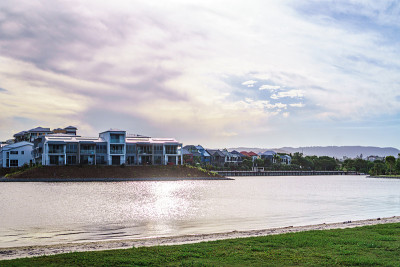 翡翠湖全景