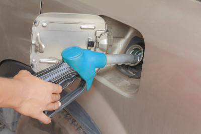 燃料汽车。