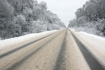 下雪的冬天路